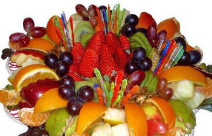 Как красиво и просто нарезать фрукты на праздничный стол