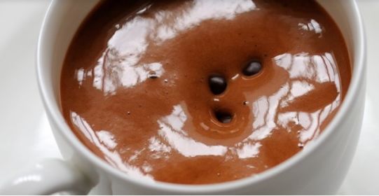 Теплая шоколадно-молочная эмульсия - рецепт молекулярной кухни